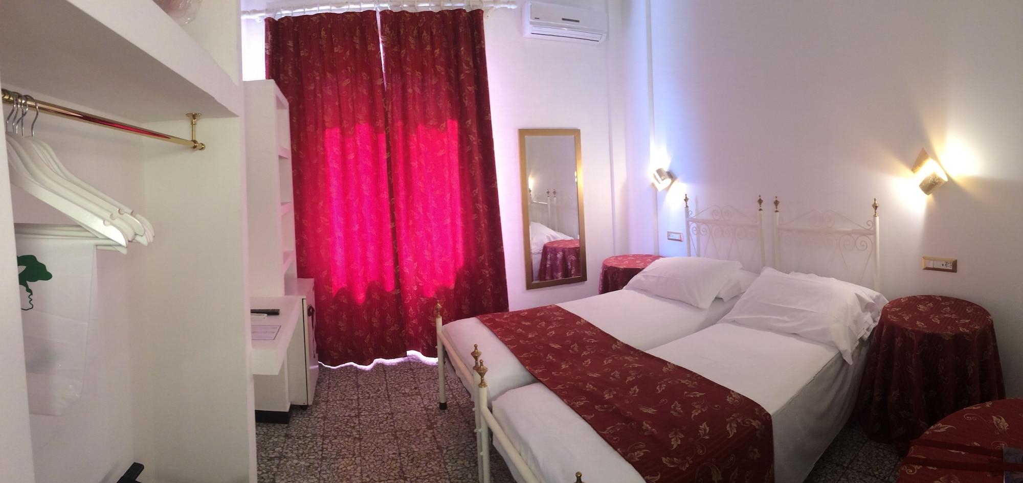 Eveline Portosole Hotel Sanremo Exterior photo
