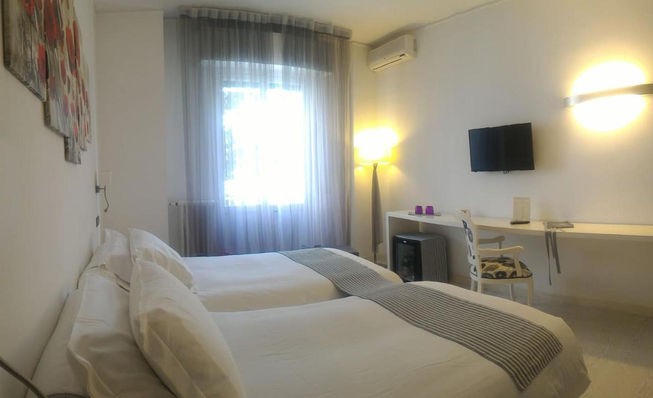 Eveline Portosole Hotel Sanremo Exterior photo